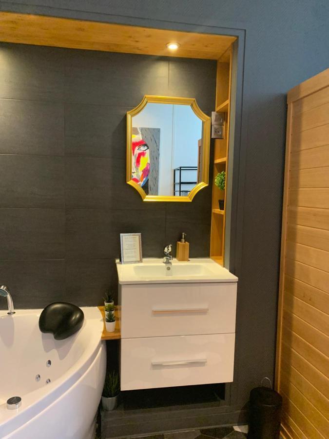 L'Appart D'Hugo Chambéry Exteriör bild