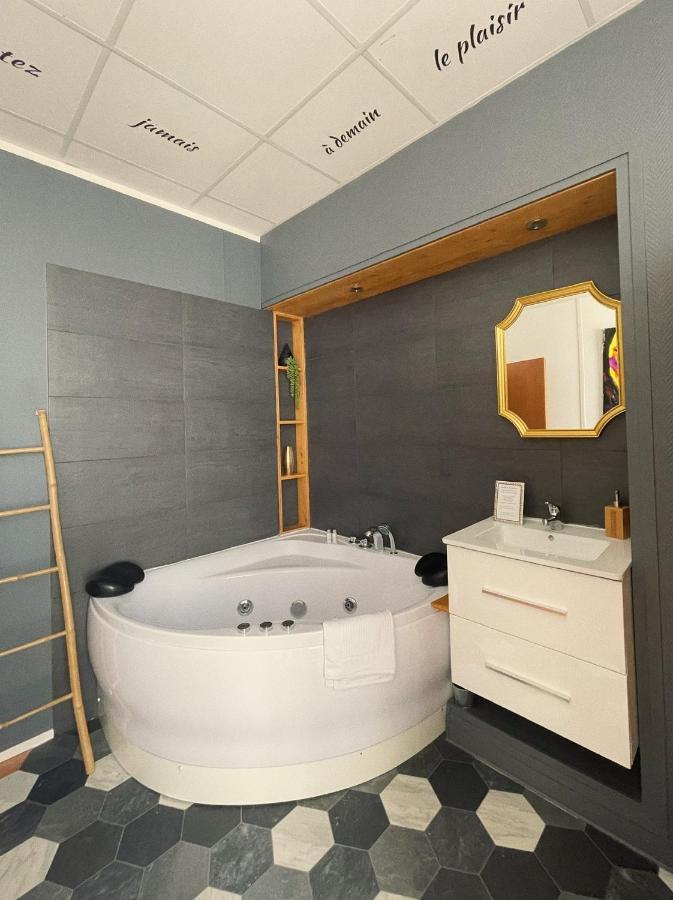 L'Appart D'Hugo Chambéry Exteriör bild